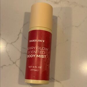 Trader Joe’s Berry Glow Scented Body Mist, 6 oz